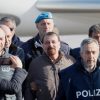 Como Itália e Bolívia driblaram o governo brasileiro no caso Battisti Former Italian leftist guerrilla Cesare Battisti arrives at Ciampino airport in Rome