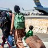 Resgatados de Cabul, afegãos aguardam em outros países resgatados-cabul-afegaos-aguardam-em-outros-paises
