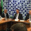 Brasileiros continuam presos em Gaza enquanto embaixador de Israel tem encontro com Bolsonaro bolsonaro-embaixador-israel