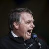 Bolsonaro esperneia para tentar mostrar que está vivo bolsonaro-esperneia-para-tentar-mostrar-que-esta-vivo